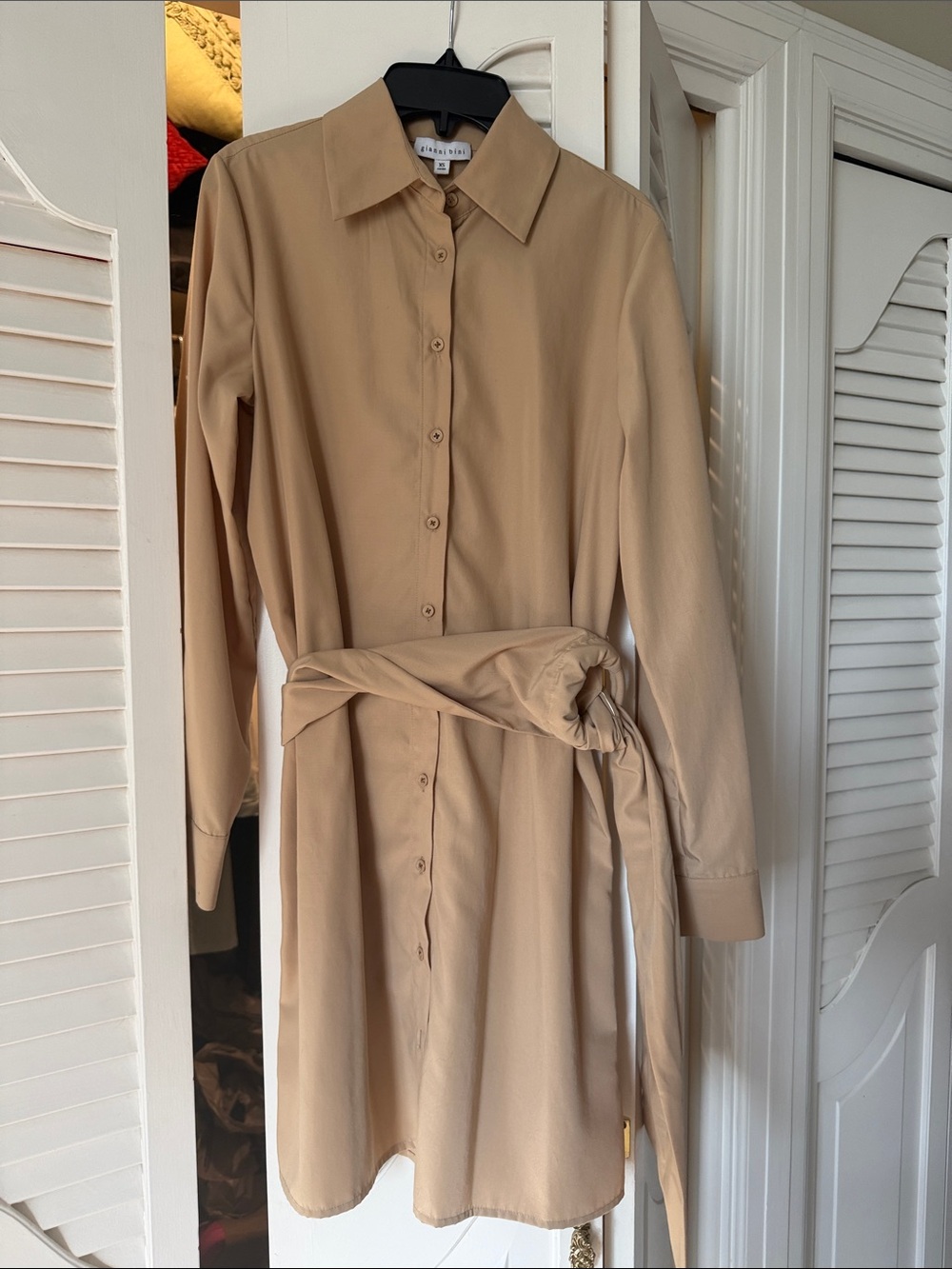 Gianni Bini Beige Long-Sleeve Shirt Dress with Waist Tie